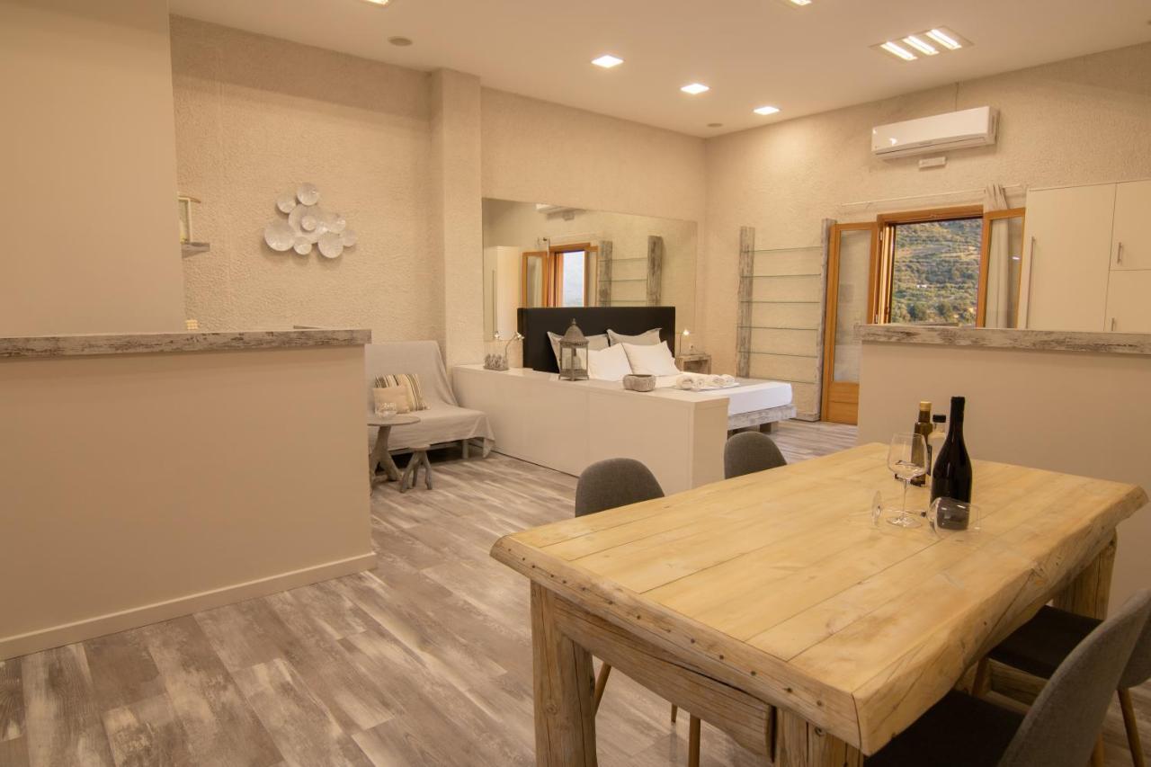 The Mountain House - Authentic Cretan Hideaway - Breathtaking And Nature Views Tourlotí Eksteriør billede