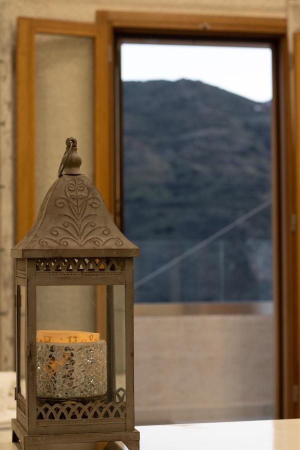 The Mountain House - Authentic Cretan Hideaway - Breathtaking And Nature Views Tourlotí Eksteriør billede